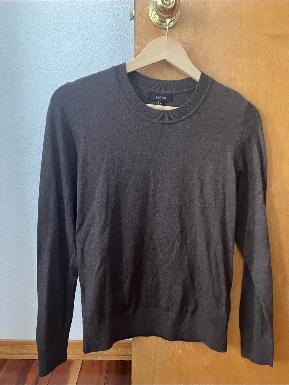 Quince Women's Crewneck Sweater in Charcoal